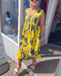 ISOBEL | RELAXED V-NECK MIDI DRESS