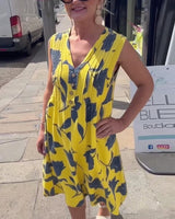 ISOBEL | RELAXED V-NECK MIDI DRESS
