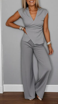 DINA | CASUAL V-NECK BUTTONED TWO-PIECE SET