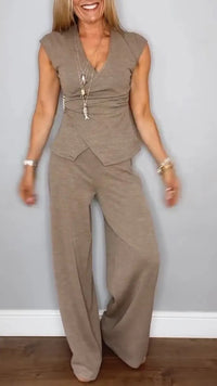 DINA | CASUAL V-NECK BUTTONED TWO-PIECE SET